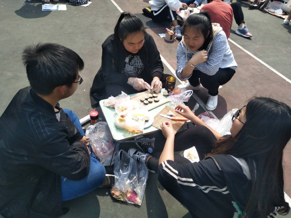 米兰·体育官方网站成功举办第五届寿司制作大赛